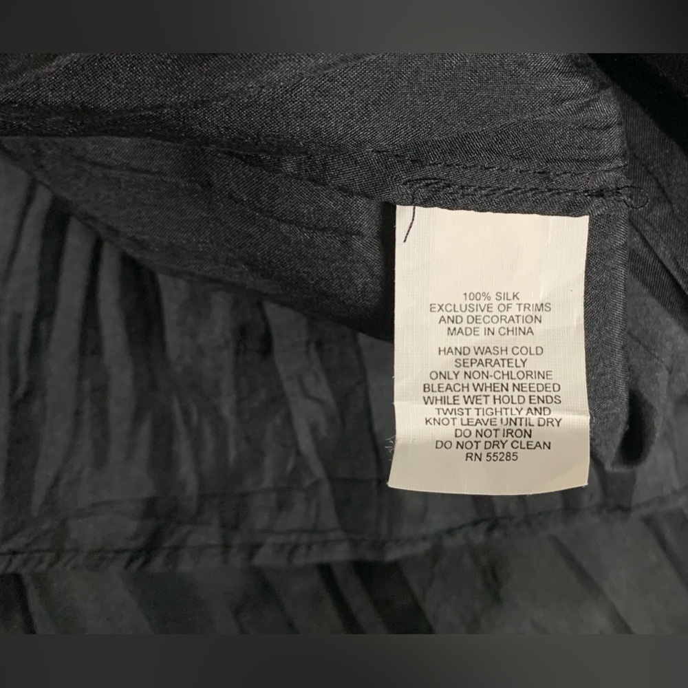 Excellent Condition, Express, Vintage 90s/Y2K, 100% Silk Sequin Waist Top, Sz XS - Picture 8 of 9